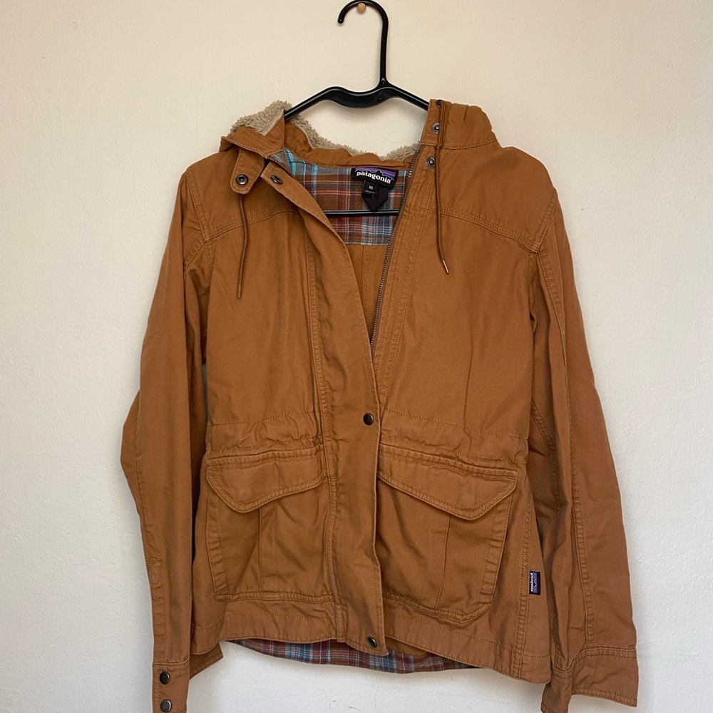 Patagonia Brown Hooded Jacket with Fleece Lined Hood